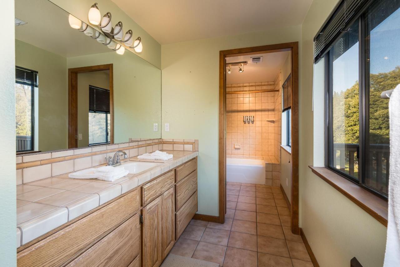 Casa Rio Yosemite -Waterfall Plus 9 Acres Oakhurst Εξωτερικό φωτογραφία